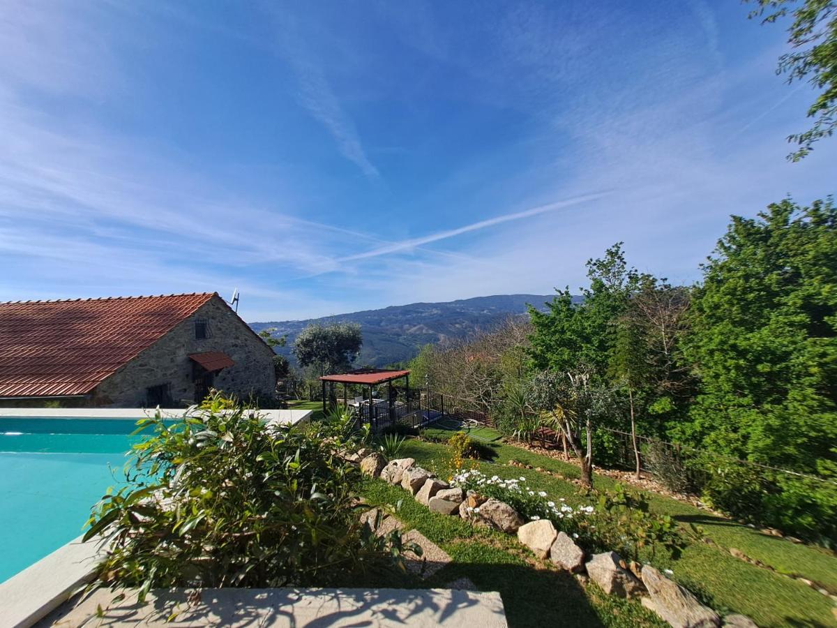Chalet Cedrim Hillside *